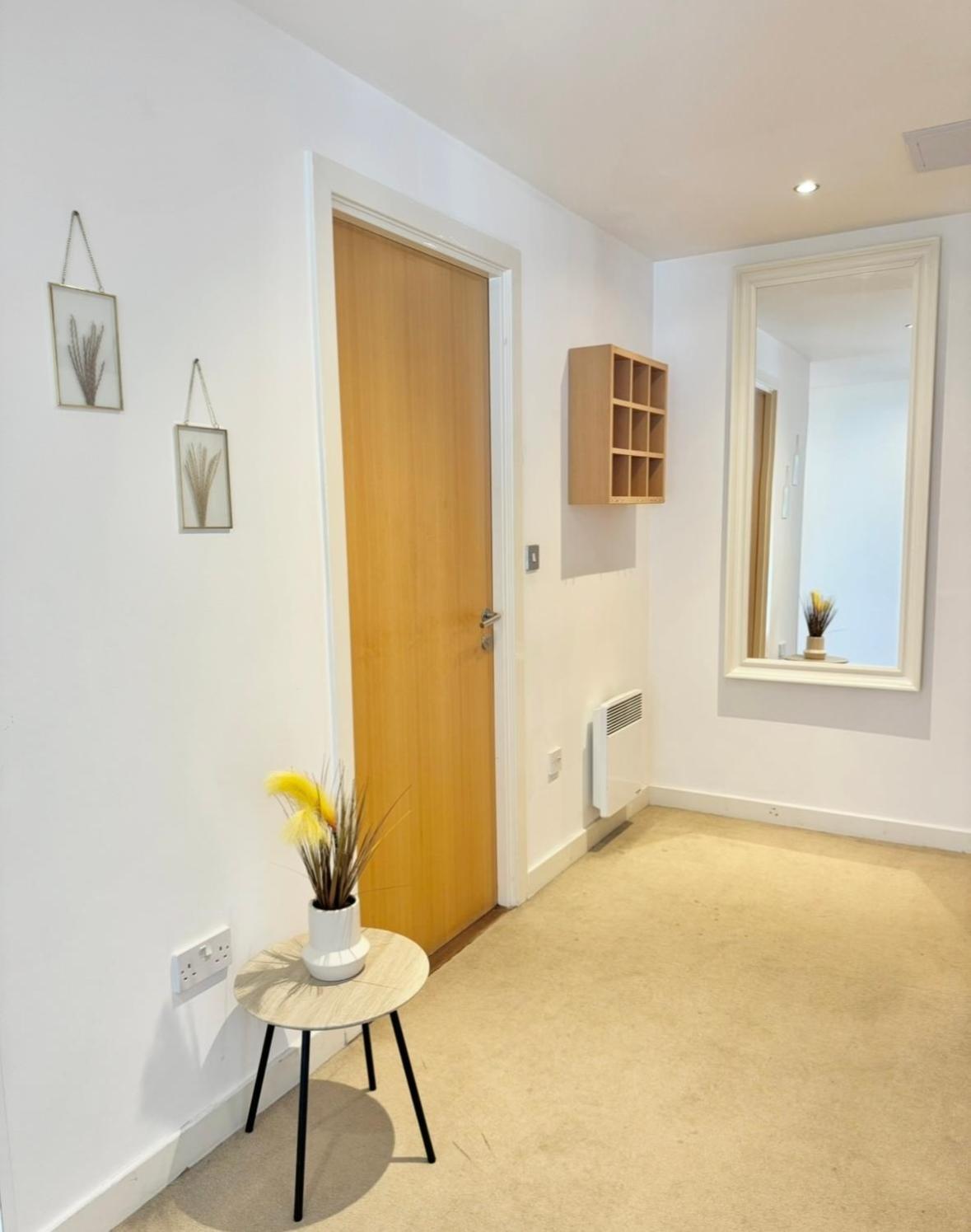 Modern Two Bedroom Apartments エディンバラ エクステリア 写真