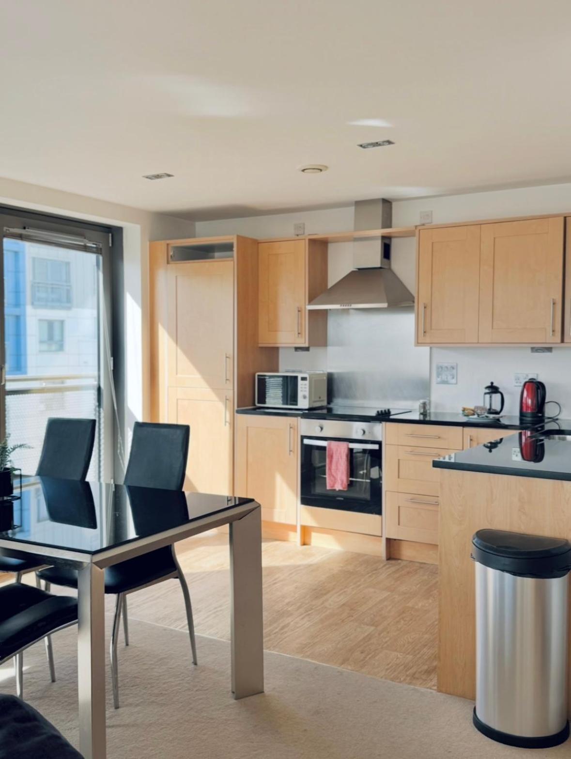 Modern Two Bedroom Apartments エディンバラ エクステリア 写真
