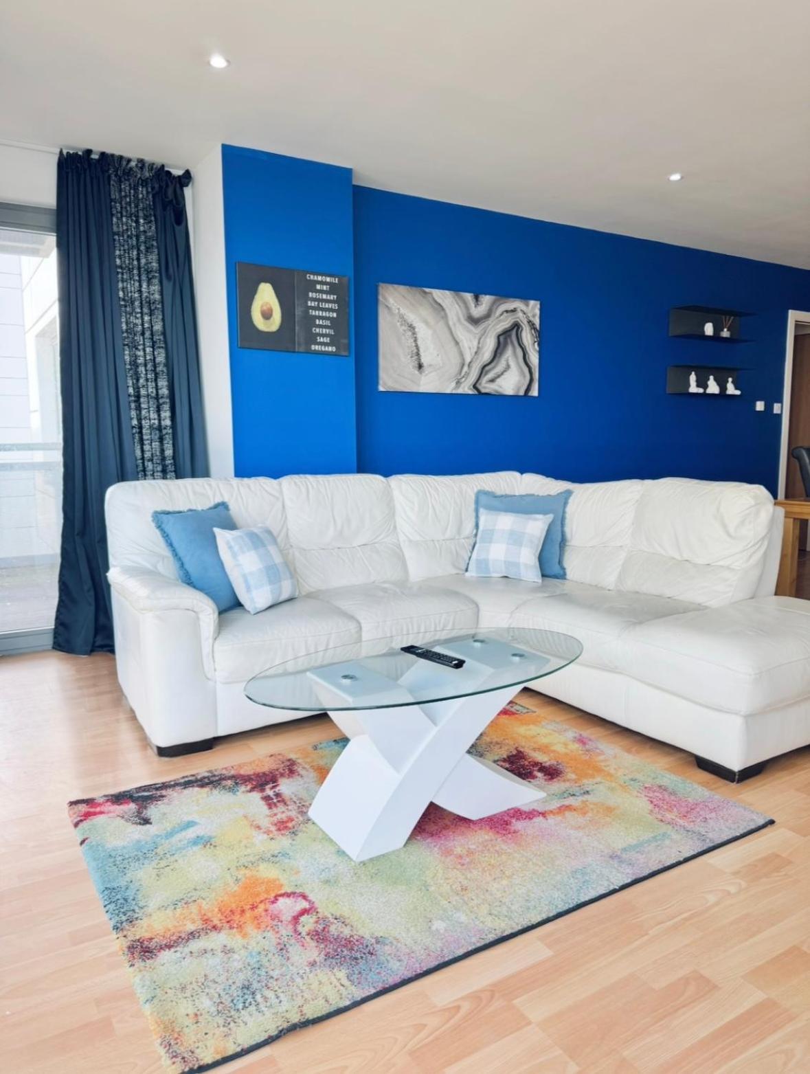 Modern Two Bedroom Apartments エディンバラ エクステリア 写真